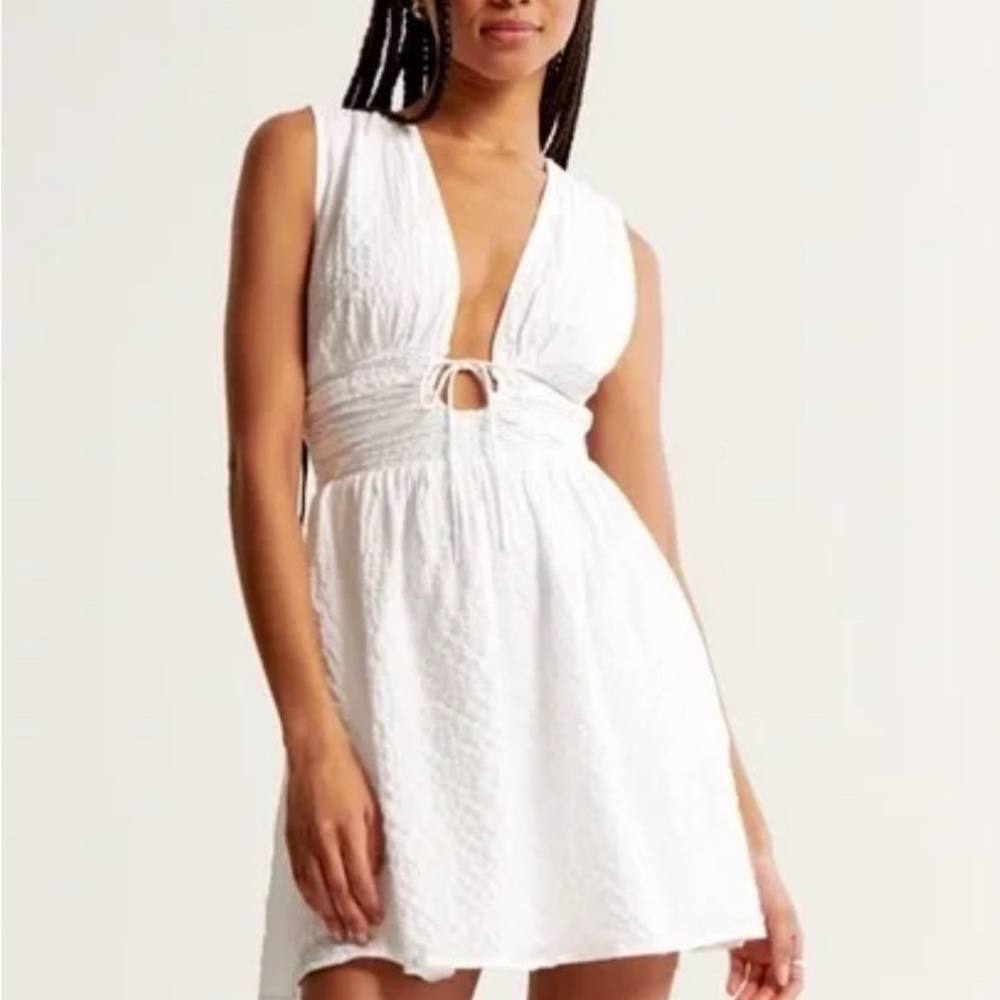 Abercrombie & Fitch White Textured V-Neck Tie-Waist Mini Dress